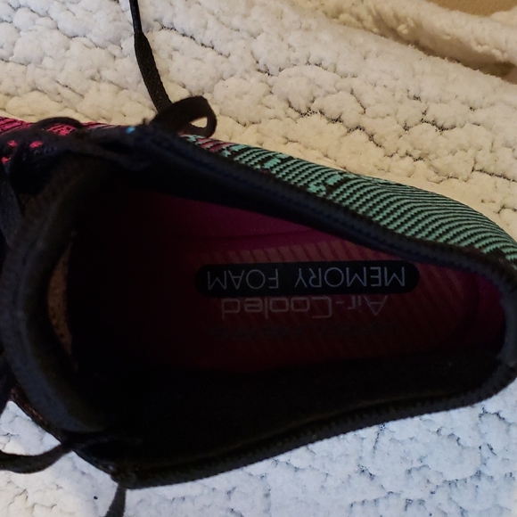 Sketcher shoes - Picture 4 of 5